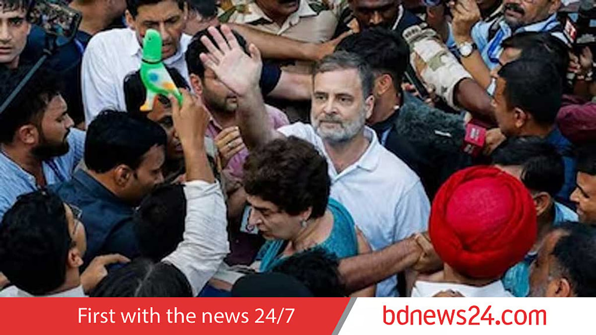 Rahul Gandhi Leads Delhi March to Supreme Court, Opposition Files 10-Point Petition on Voter Roll Revision