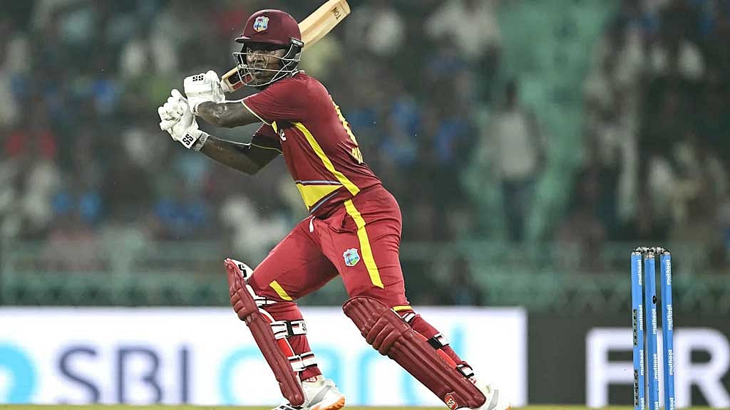 পাওয়েল ও রাদারফোর্ডকে আইসিসির তিরস্কার