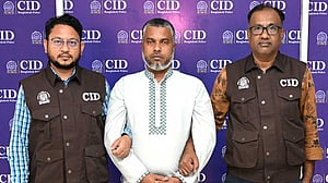 জাল ভিসায় ইতালি পাঠানো চক্রের আরেকজন গ্রেপ্তার