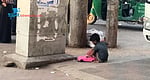 ফুটপাতই যেন বাড়ি!