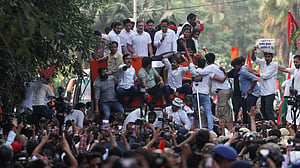 রাহুল গান্ধীর আবেদনে ২২০ রুপির ফি ঘাটতিসহ ১৪ ত্রুটি ধরল ভারতের সুপ্রিম কোর্ট