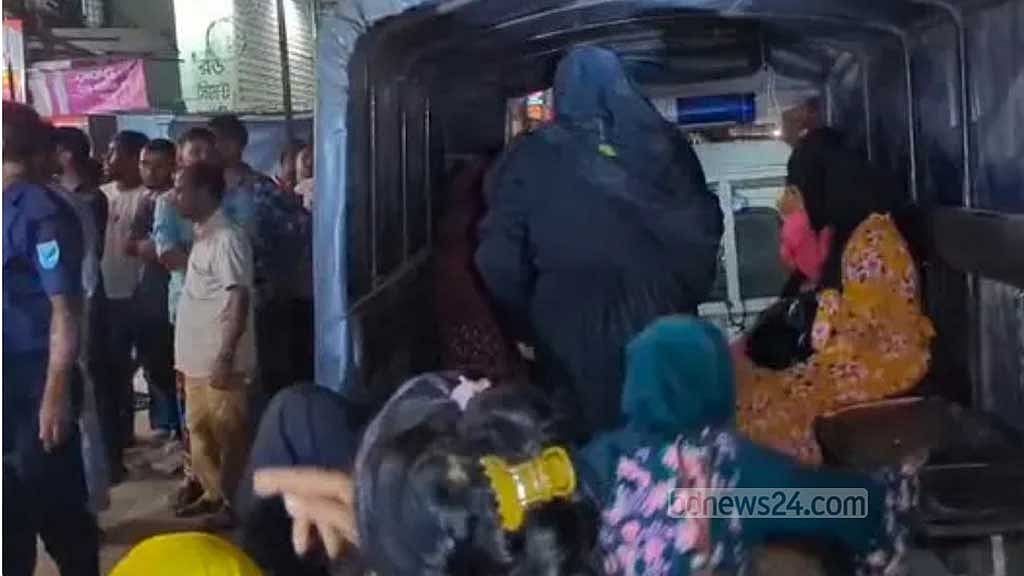 গাজীপুরে আবাসিক হোটেল থেকে ৩৯ নারী-পুরুষ আটক