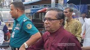 বরিশালে পুলিশি বাধায় জাপার মিছিল পণ্ড, প্রেসিডিয়াম সদস্য ‘আটক’