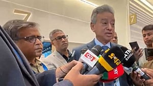 এতগুলো বোয়িং কেনা হচ্ছে, এখন মার্কিন সহায়তা বাড়া উচিত: অর্থমন্ত্রী