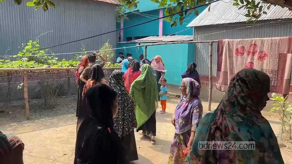 নরসিংদীতে ‘মাদকাসক্ত’ ছেলেকে হাত-পা বেঁধে হত্যার অভিযোগ বাবার বিরুদ্ধে