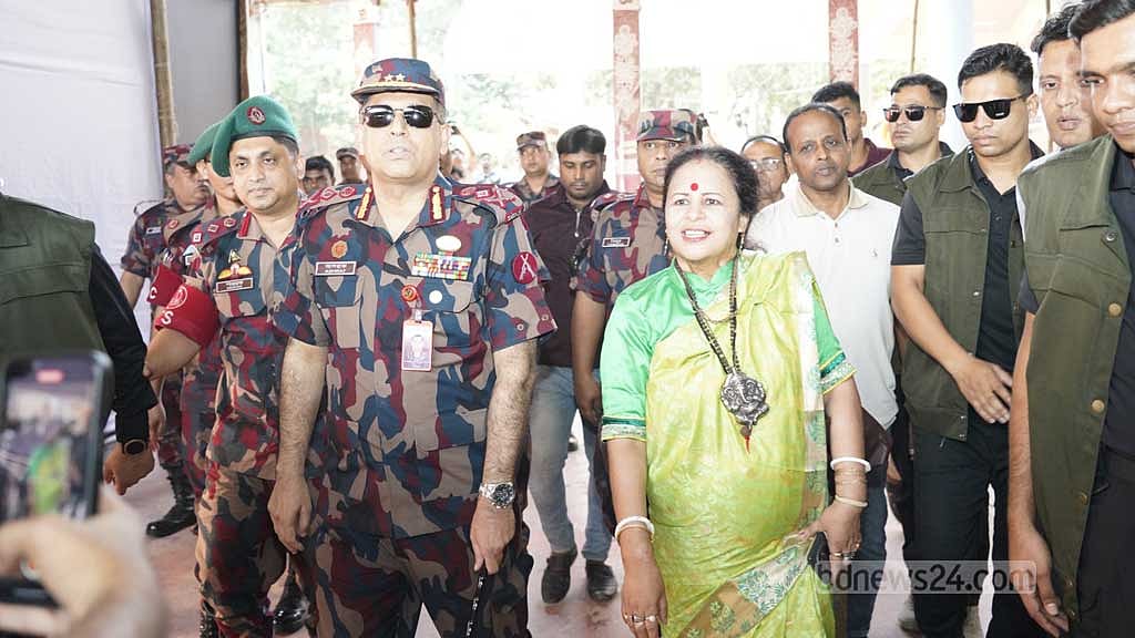 সীমান্তের ৮ কিলোমিটারের মধ্যে পূজামণ্ডপের নিরাপত্তা দেবে বিজিবি