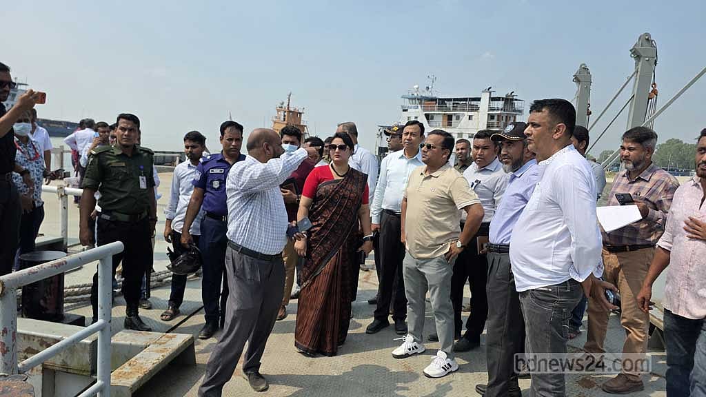 ‘ঈদের মতই পূজায়ও প্রস্তুতি’, পাটুরিয়া ঘাট পরিদর্শনে নৌ প্রতিমন্ত্রী
