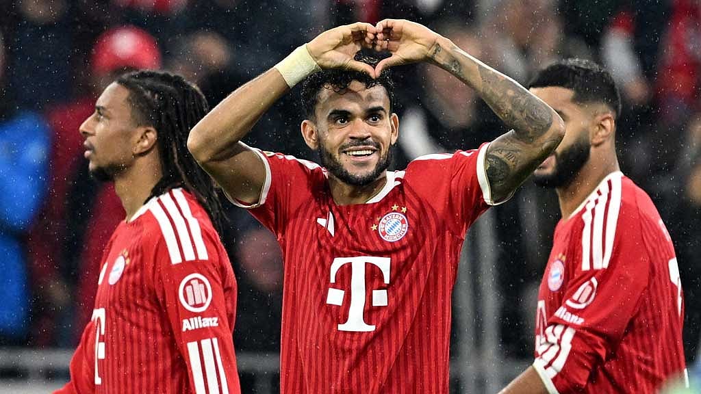 দিয়াসের হ্যাটট্রিক, লাইপজিগের জালে বায়ার্নের ৬ গোল