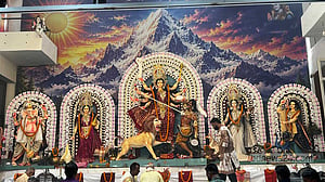 ‘কলাবউ স্নানে’ সপ্তমীর পূজা, সব ধর্মের মানুষের মধ্যে সম্প্রীতির প্রার্থনা