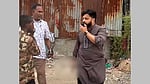 পিস্তল হাতে ‘মাদক অভিযানে’ প্রতিমন্ত্রী ইশরাক