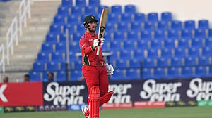 ফ্লাওয়ারকে ছাড়িয়ে রেকর্ড গড়ে ‘এক্সট্রা স্পেশাল’ বিশ্বকাপে তাকিয়ে টেইলর