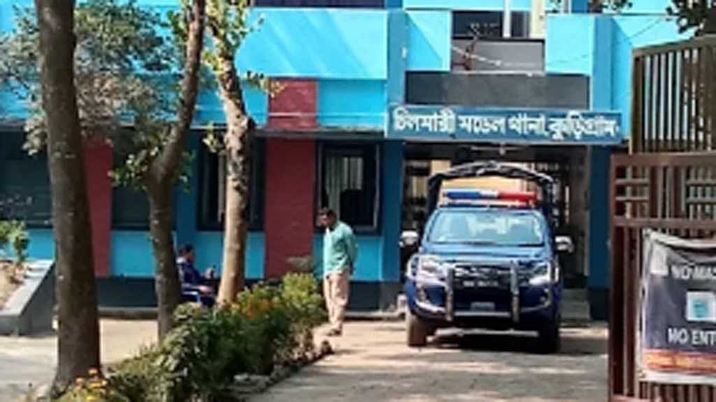 কুড়িগ্রামে ট্রাক কেড়ে নিল মাছ ব্যবসায়ীর প্রাণ