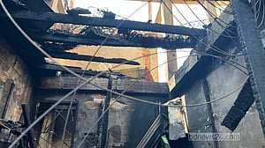 কক্সবাজারে রিসোর্টে আগুন: প্রাণ বাঁচাতে দোতলা থেকে লাফ দেন শায়ান দম্পতি