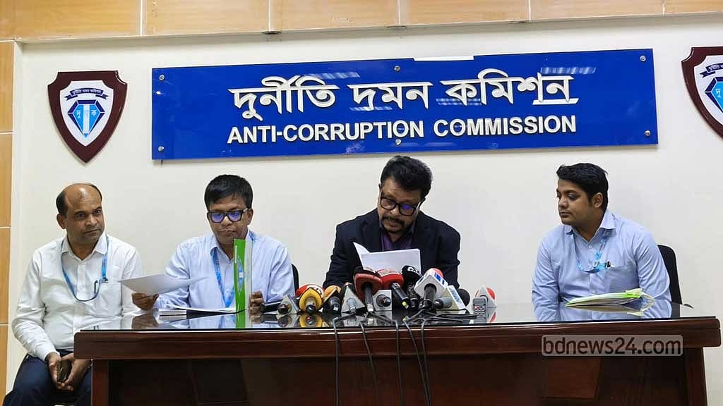 কাতারে গ্রেপ্তার বিমানবাহিনীর সাবেক প্রধান হান্নানকে ফেরাতে চায় দুদক