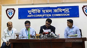 কাতারে গ্রেপ্তার বিমানবাহিনীর সাবেক প্রধান হান্নানকে ফেরাতে চায় দুদক