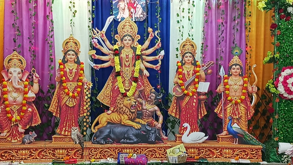 সম্প্রীতির বার্তা নিয়ে বাহরাইনে চলছে প্রবাসীদের দুর্গোৎসব