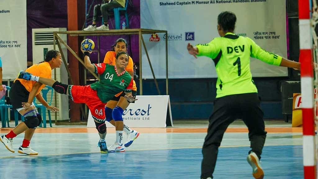 হ্যান্ডবলে নেপালকে উড়িয়ে শুরু বাংলাদেশের