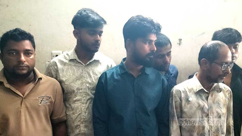 টাঙ্গাইলে গৃহবধূকে সংঘবদ্ধ ধর্ষণের দায়ে ৬ জনের যাবজ্জীবন