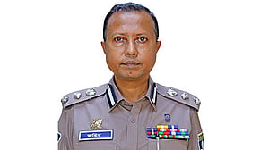 বাড়িতে অভিযানে আটক ৮৪, সেই অতিরিক্ত ডিআইজি ওএসডি