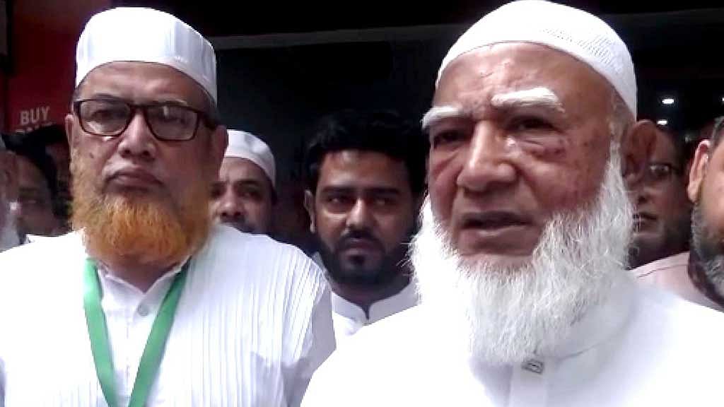 ইশরাকের কাজকে ‘নেগেটিভ বলা যায় না’, হাতে অস্ত্রটা না থাকলে ভালো হতো: শফিকুর