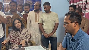 ওসির সঙ্গে রুমিনের বাদানুবাদ, বললেন ‘আপনি বিরাট আওয়ামী লীগ ছিলেন’