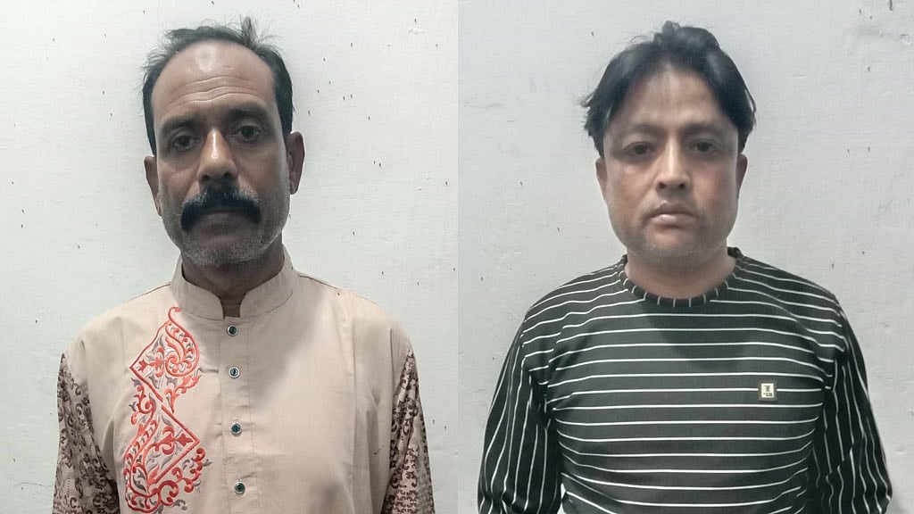 নওগাঁয় শেখ হাসিনার দেশে ফেরার প্রচারে মাইকিং, গ্রেপ্তার ২