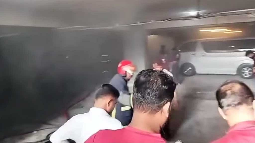 এবার কক্সবাজারে হোটেলে আগুন, ৩০০ পর্যটকের মধ্যে আতঙ্ক-হুড়োহুড়ি