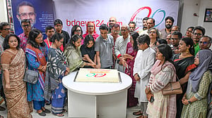 বিডিনিউজ টোয়েন্টিফোরের ২০ বছর: উদযাপন রূপ নিল শোকসভায়