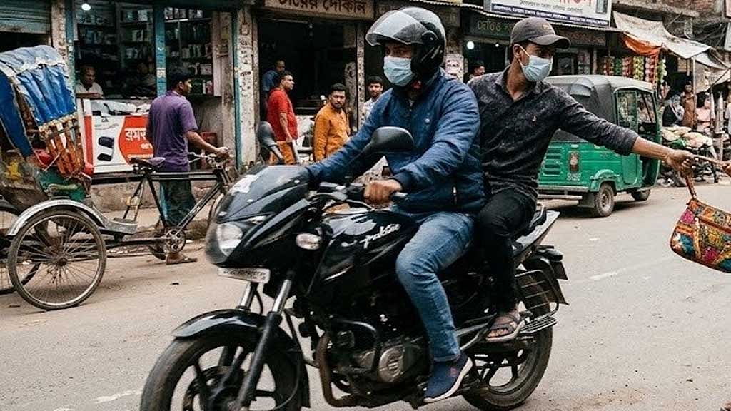 শ্যামলীতে ছিনতাইকারীর কবলে সাংবাদিক, ব্যাগ খোয়ালেন স্ত্রী