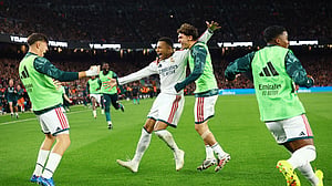 এমবাপের জোড়া গোলে বার্সেলোনার জয়রথ থামাল রেয়াল মাদ্রিদ