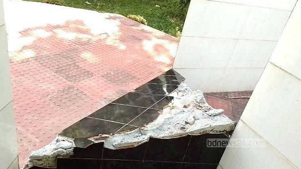 ফেইসবুকে ঘোষণার ৮ দিন পর গাইবান্ধায় শহীদ মিনার ভাঙচুর