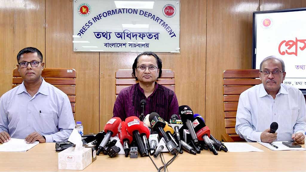দাফনে বাধার পরিণতি তারা ভোগ করবে: উপদেষ্টা জাহেদ