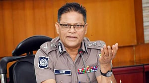 আইজিপির ‘ক্রসফায়ার’ বক্তব্যের প্রেক্ষাপট বিবেচনার আহ্বান পুলিশ অ্যাসোসিয়েশনের