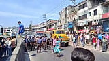 গাজীপুরে মহাসড়ক থেকে শ্রমিকদের সরাল পুলিশ, যান চলাচল স্বাভাবিক