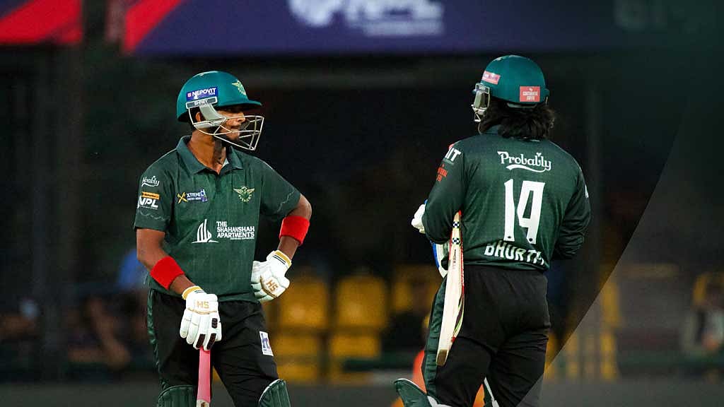 ভালো শুরুর পর থামলেন মেহেদি, সাকিবের মন্থর ইনিংস