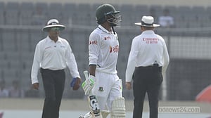 শুরুতেই ফিরলেন তানজিদ