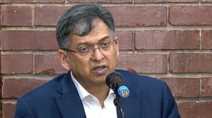 তত্ত্বাবধায়ক সরকার ফিরিয়ে আনা ছাড়া ‘কোনো বিকল্প নেই’: সালাহউদ্দিন