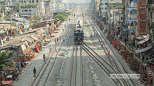 জুরাইনে অবৈধ স্থাপনা উচ্ছেদ
