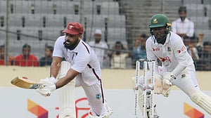 লিড পেতে এক-দুইটি বড় জুটির আশায় উইন্ডিজ