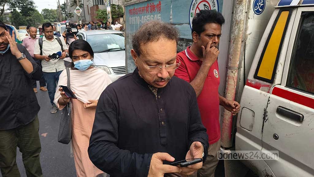 ‘তাহসিফকে হত্যা করে লাশ ফেলে দেওয়া হয়েছে’, দাবি বাবার