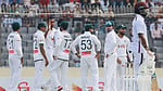 বৃষ্টি ও আলোকস্বল্পতার বাগড়া পেরিয়ে খেলা শুরু