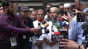 ঠাকুরগাঁও উপনির্বাচন: প্রিজাইডিং অফিসারের কার্ডে ছবি না থাকা নিয়ে অভিযোগ দেলোয়ারের