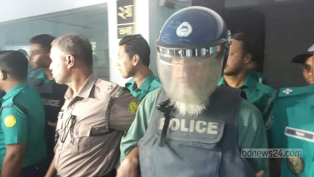 সিলেটে পুলিশ ফাঁড়িতে রায়হান হত্যা: এসআই আকবরের মৃত্যুদণ্ড