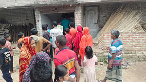 রাজশাহীতে বাড়ির ছাদে ব্যবসায়ীকে ছুরিকাঘাতে হত্যা