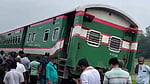 টাঙ্গাইলে ট্রেন লাইনচ্যুত, ঢাকার সঙ্গে উত্তরবঙ্গের রেল যোগাযোগ বন্ধ