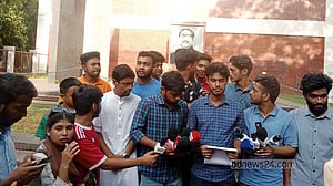 বুয়েটে হিযবুত তাহরীর ও ছাত্রশিবির ‘ঠেকানোর’ দাবি ১৭ শিক্ষার্থীর