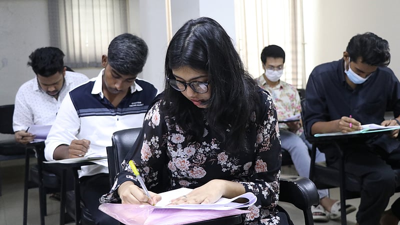 চট্টগ্রাম ইনডিপেনডেন্ট ইউনিভার্সিটিতে ভর্তি পরীক্ষা অনুষ্ঠিত