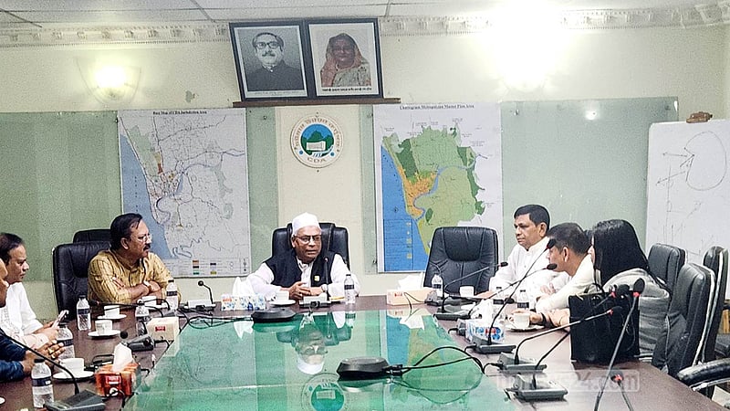 ‘অফিসে ৯টাতেই আসতে হবে’