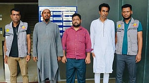 পুঁজিবাজার নিয়ে ‘বিভ্রান্তি ছড়ানোর’ অভিযোগ, গ্রেপ্তার ৩