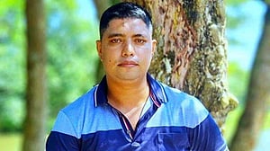 ফেনীতে ঠিকাদারের প্রতিনিধিকে মারধর, অভিযোগ যুবলীগ নেতার বিরুদ্ধে